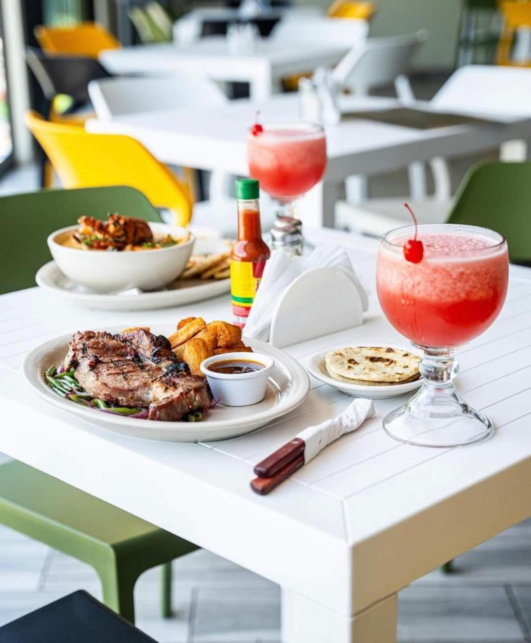 Mi Tierra Hotel Y Restaurante San Luis المظهر الخارجي الصورة