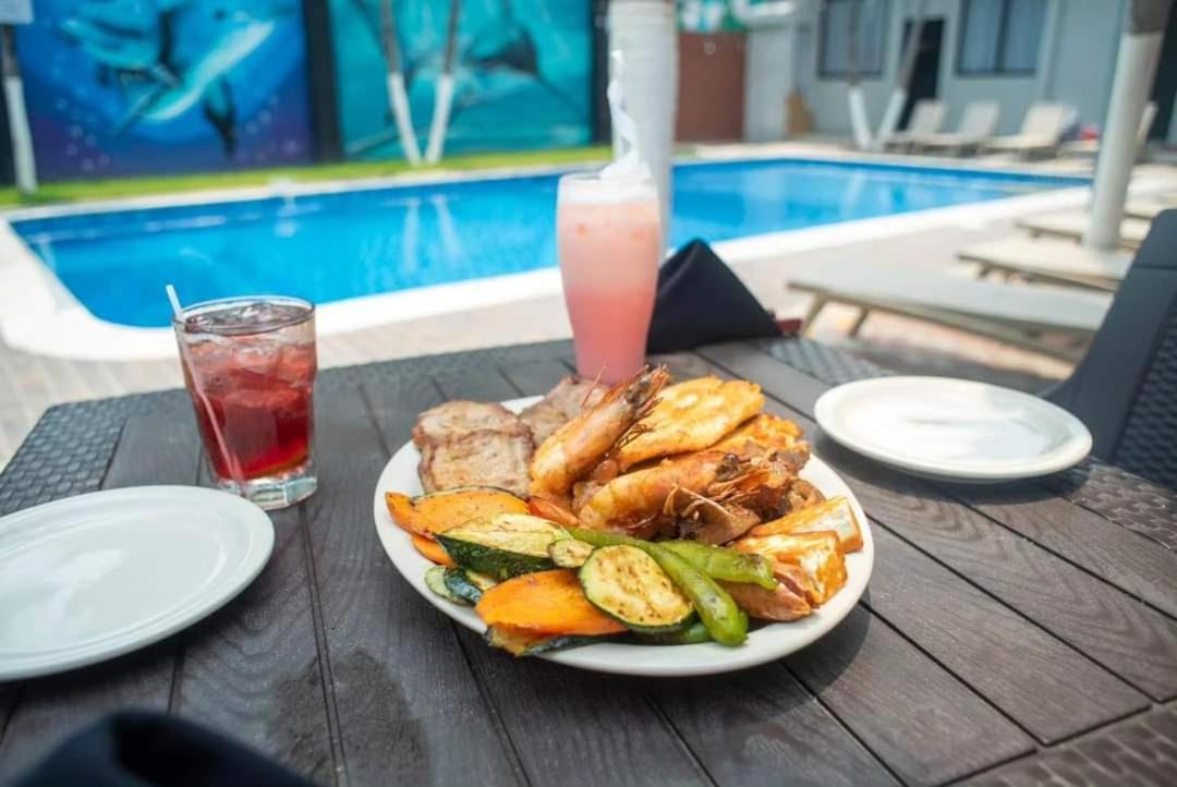 Mi Tierra Hotel Y Restaurante San Luis المظهر الخارجي الصورة
